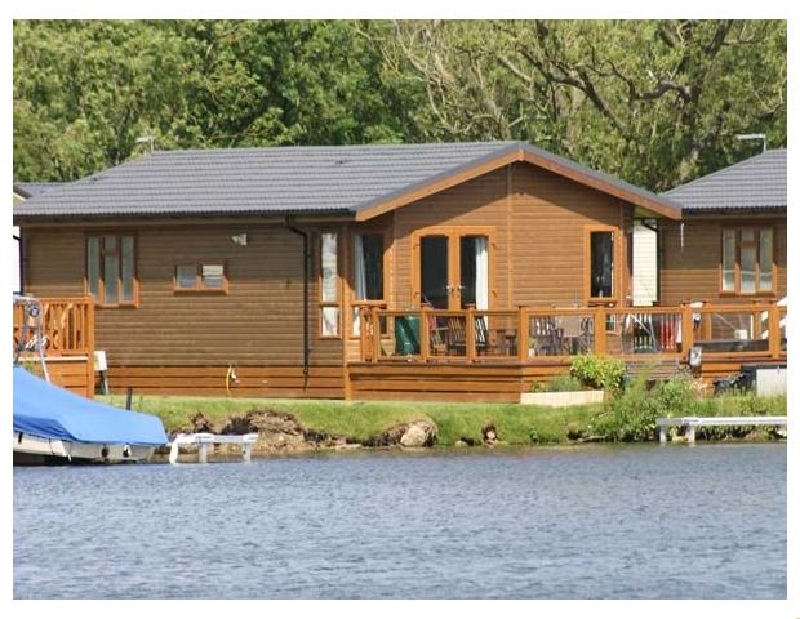 Click here for more about Lakeside Lodge
