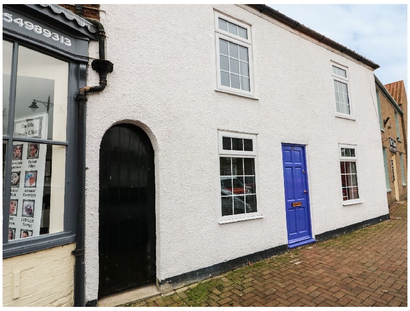 Click here for more about Cottage on the Square